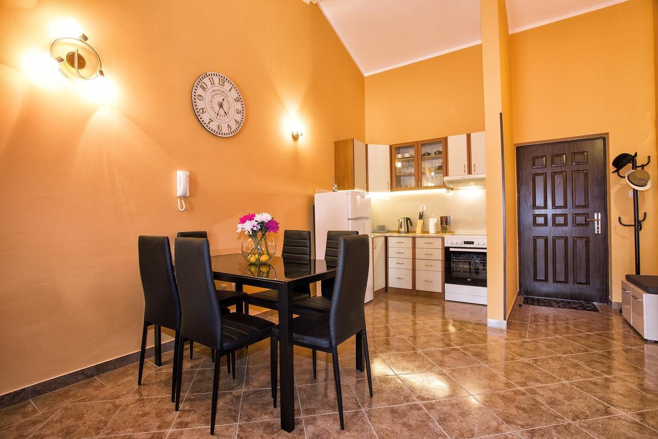 Apartment Sun Village Goran Herceg Novi Bagian luar foto