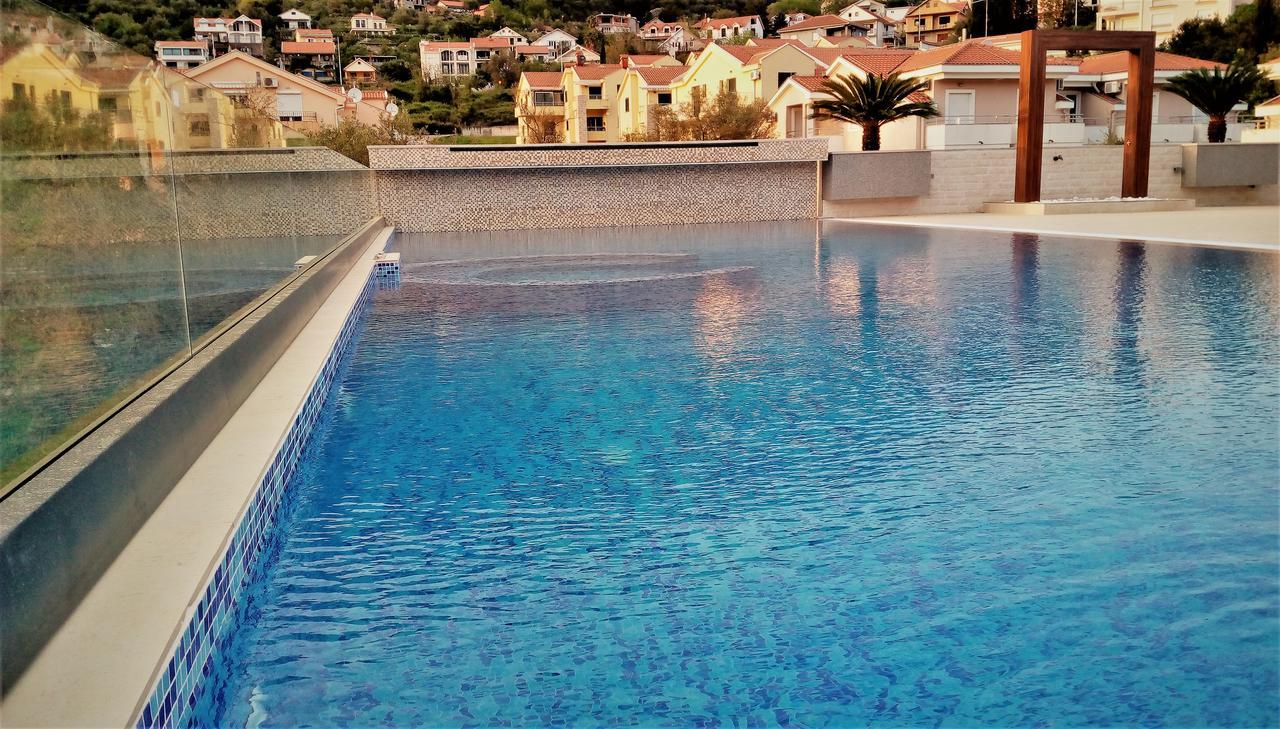 Apartment Sun Village Goran Herceg Novi Bagian luar foto