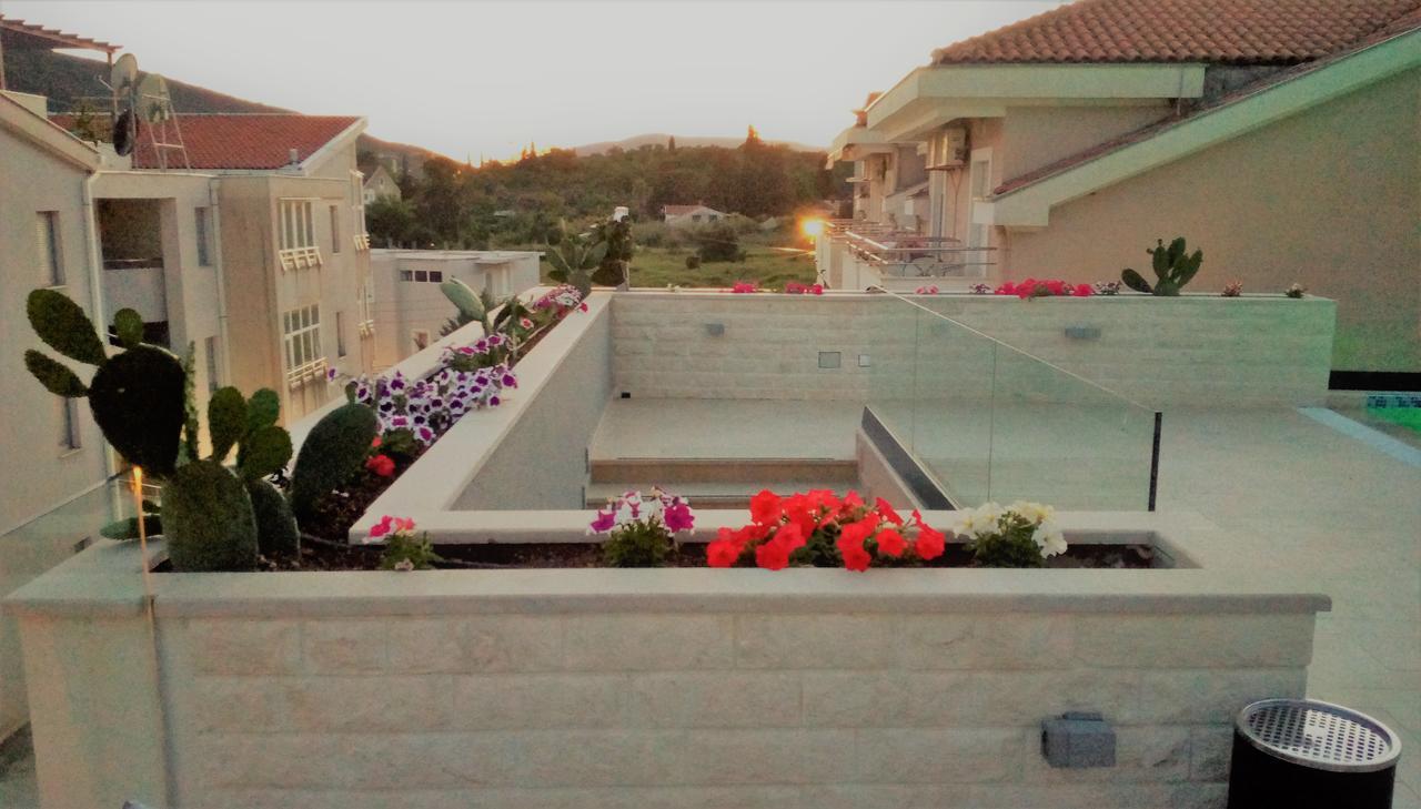 Apartment Sun Village Goran Herceg Novi Bagian luar foto